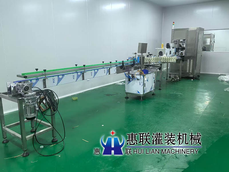 調味品灌裝機生產(chǎn)線